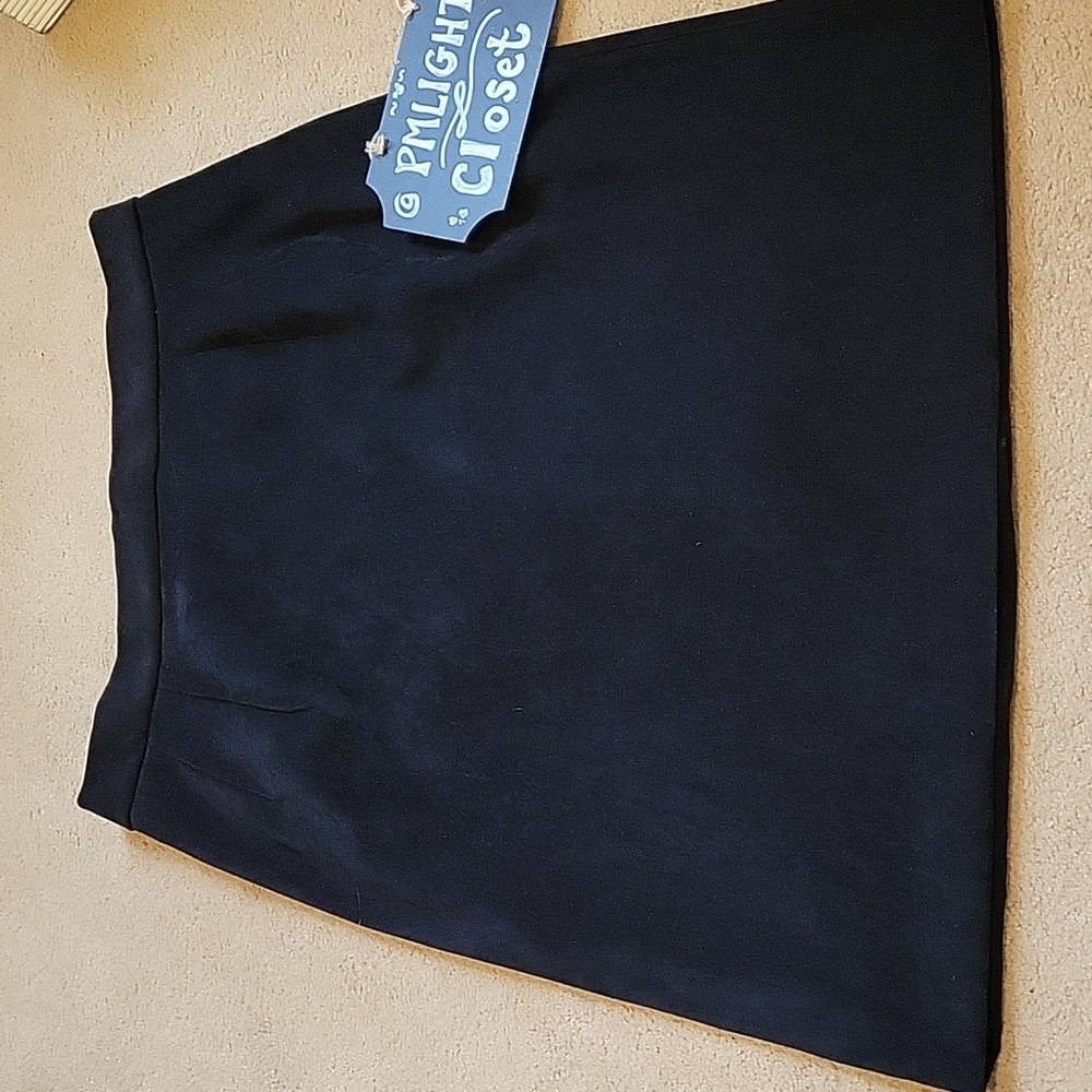 John Roberts 14 Black Skirt Straight